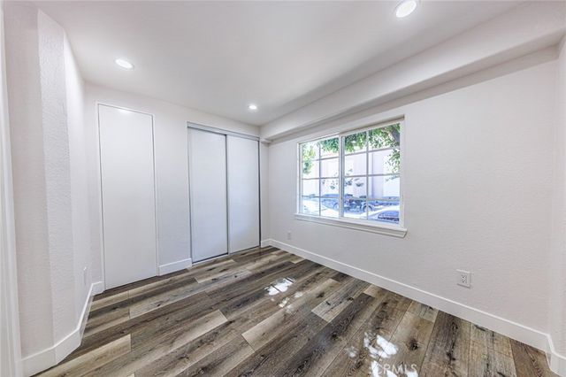 566 Oak Street, Glendale, CA 91204