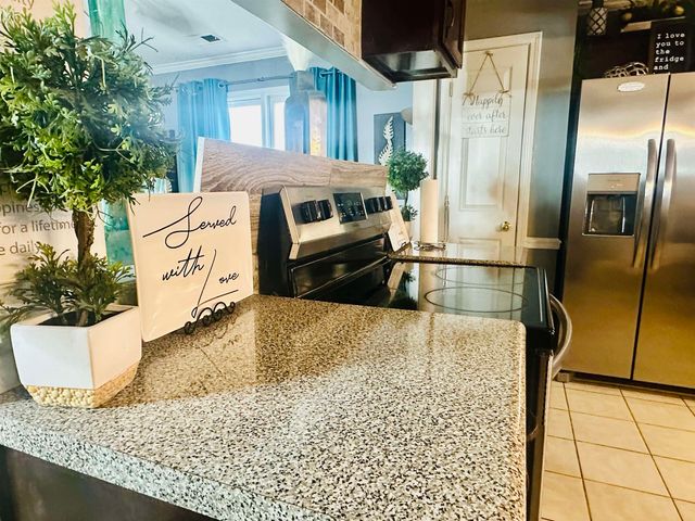 9375 BRANCASTER DR, Cordova, TN 38016