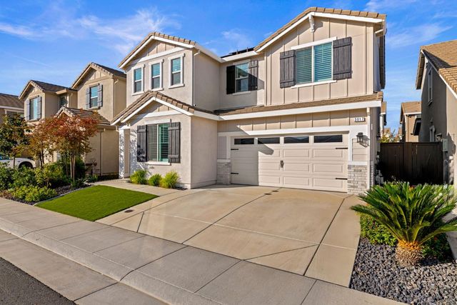 3017 Checkerspot St, Roseville, CA 95747