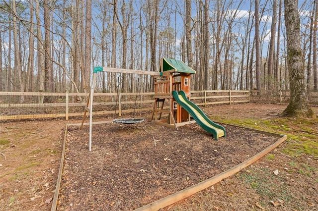 156 Paradise Way, Douglasville, GA 30134