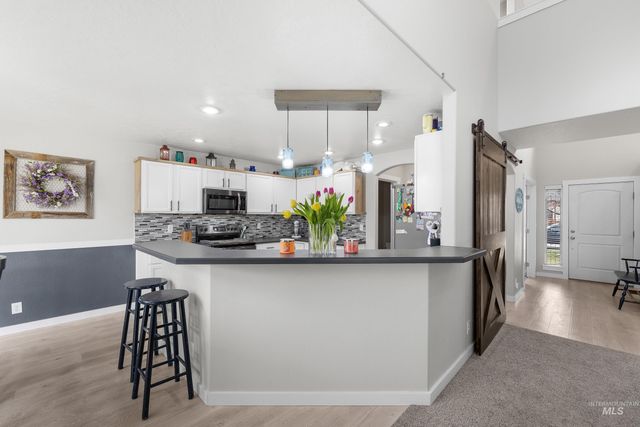 2223 N Maroon Ave, Kuna, ID 83634