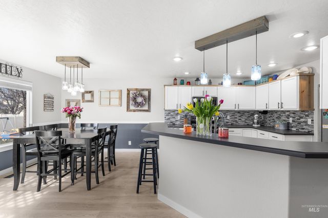 2223 N Maroon Ave, Kuna, ID 83634