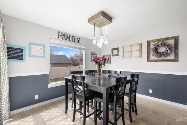 2223 N Maroon Ave, Kuna, ID 83634