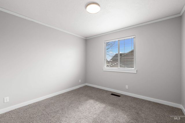 2223 N Maroon Ave, Kuna, ID 83634