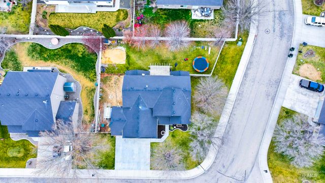 2223 N Maroon Ave, Kuna, ID 83634