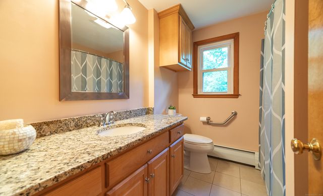76 Milardo Lane, Middletown, CT 06457