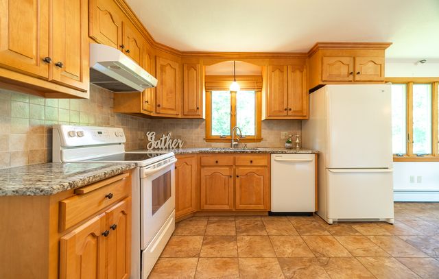76 Milardo Lane, Middletown, CT 06457