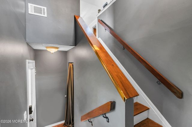 305 Owls Nest Court, Jackson, NJ 08527