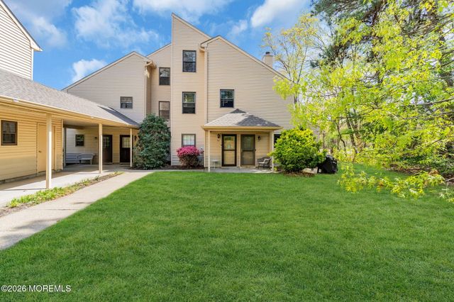 305 Owls Nest Court, Jackson, NJ 08527