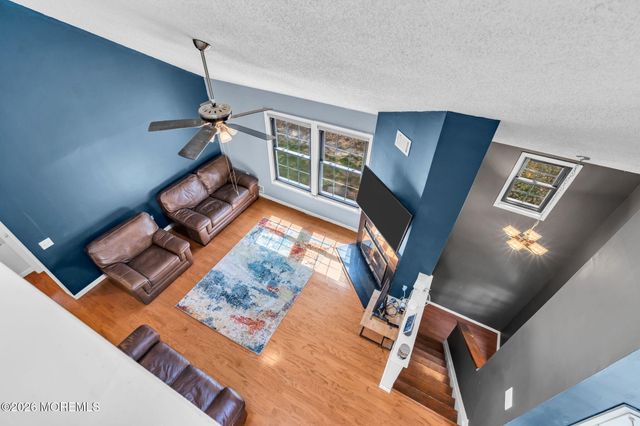305 Owls Nest Court, Jackson, NJ 08527