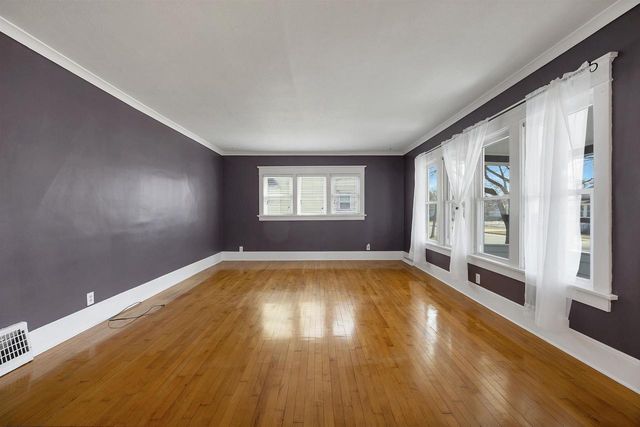 866 HOWARD STREET, Green Bay, WI 54303