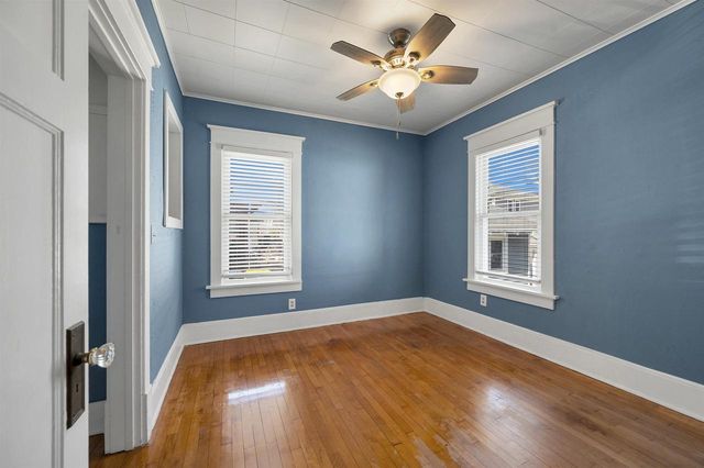 866 HOWARD STREET, Green Bay, WI 54303