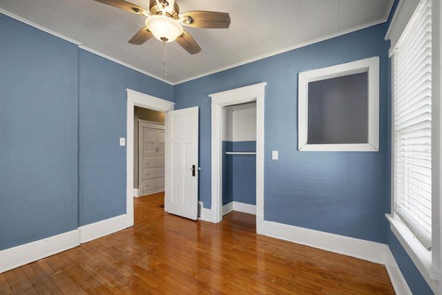 866 HOWARD STREET, Green Bay, WI 54303