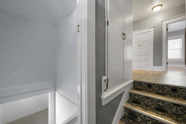 866 HOWARD STREET, Green Bay, WI 54303