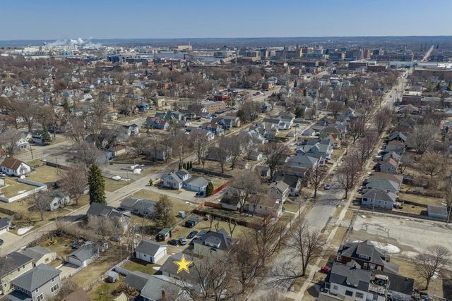 866 HOWARD STREET, Green Bay, WI 54303