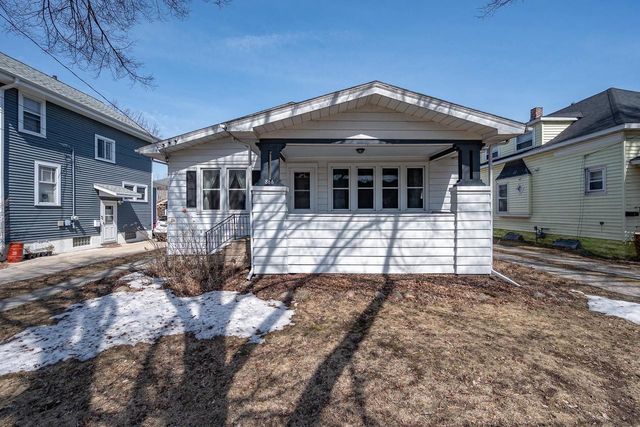 866 HOWARD STREET, Green Bay, WI 54303