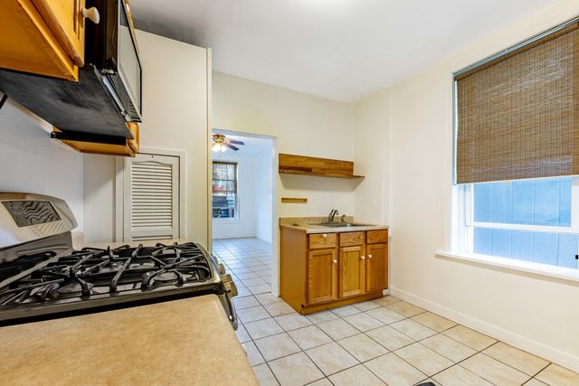 2109 W Cullerton Street, Chicago, IL 60608