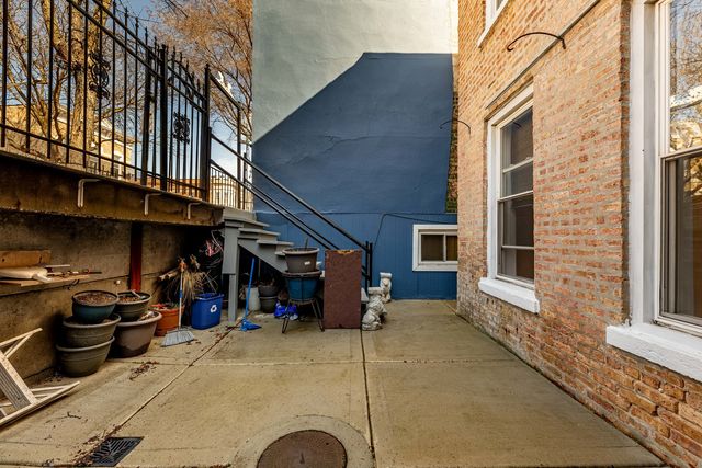 2109 W Cullerton Street, Chicago, IL 60608