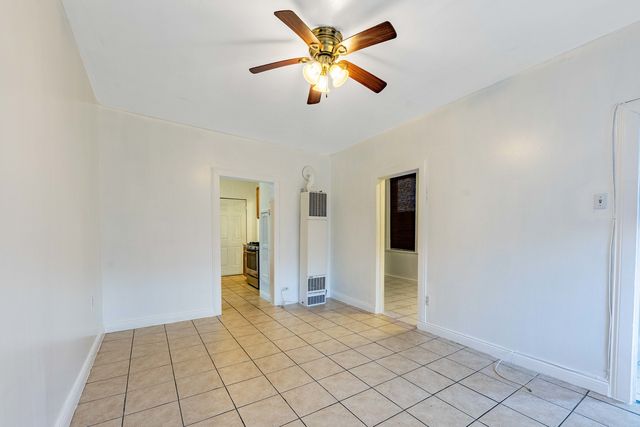 2109 W Cullerton Street, Chicago, IL 60608