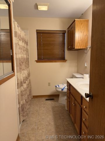 908 Colonial Court, Pryor, OK 74361