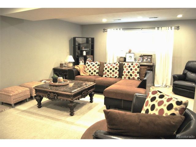 9827 Race St, Thornton, CO 80229