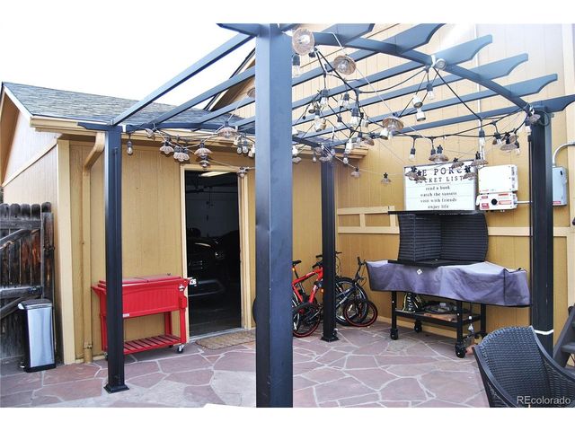 9827 Race St, Thornton, CO 80229