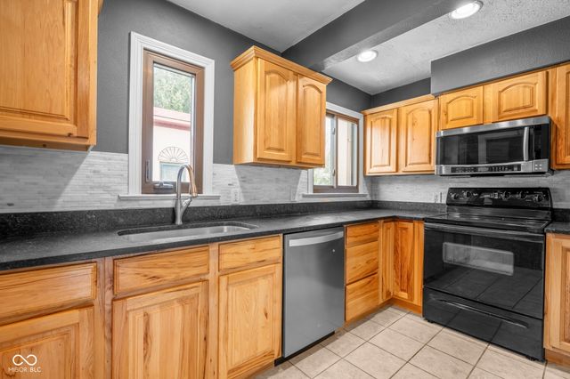 1462 N Linwood Avenue, Indianapolis, IN 46201