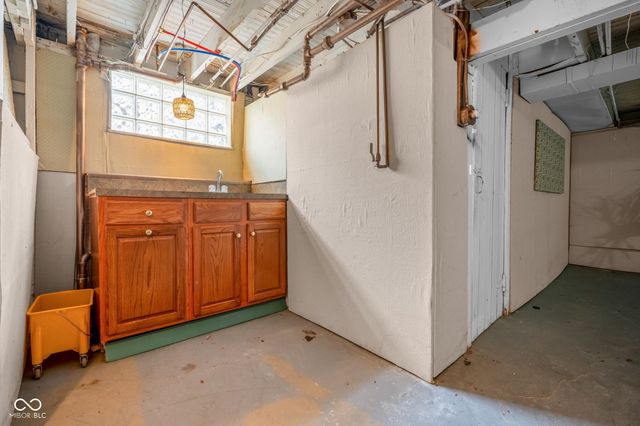 1462 N Linwood Avenue, Indianapolis, IN 46201