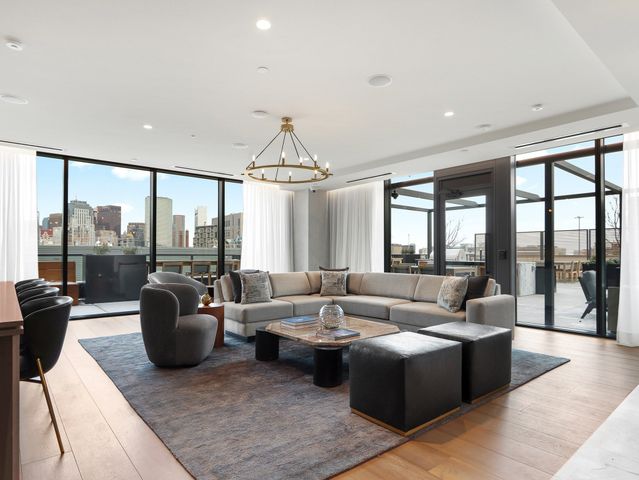 380 Harrison Ave 1013, Boston, MA 02118