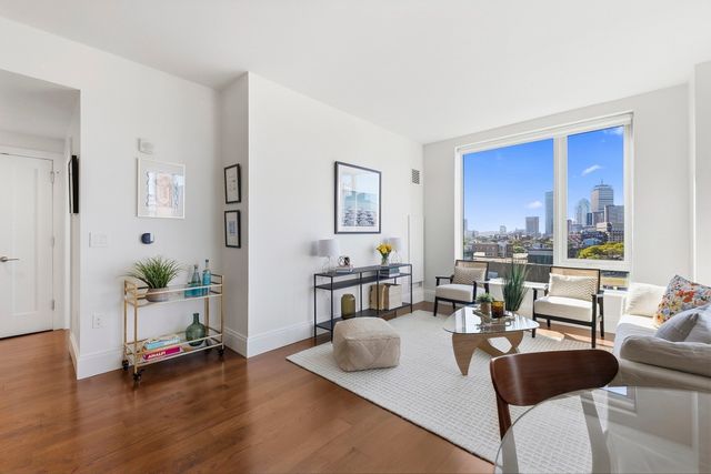 380 Harrison Ave 1013, Boston, MA 02118
