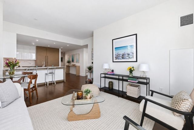 380 Harrison Ave 1013, Boston, MA 02118