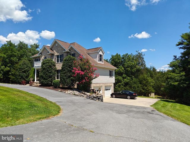 644 BEALL AVE, Luray, VA 22835