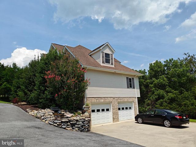 644 BEALL AVE, Luray, VA 22835