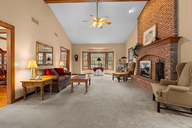 3810 Church Hill Lane, Crystal Lake, IL 60014