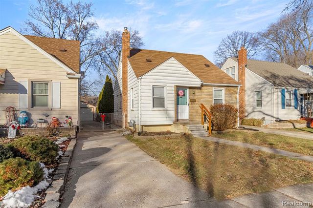 24820 New York Street, Dearborn, MI 48124