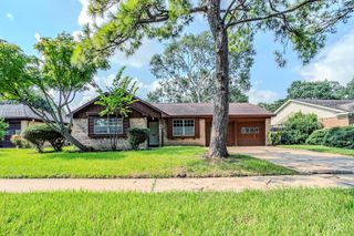 8003 Sharpcrest Street, Houston, TX 77036