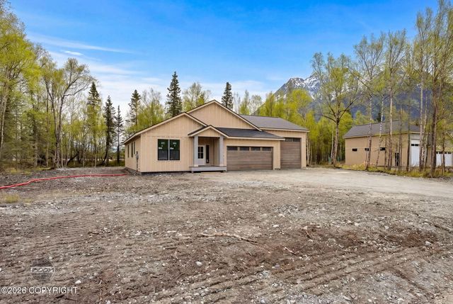 5837 S Gates Street, Palmer, AK 99645