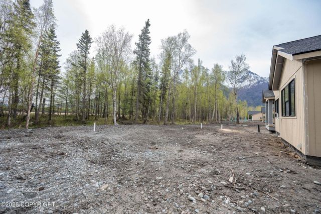 5837 S Gates Street, Palmer, AK 99645
