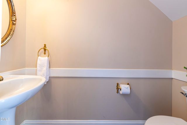 1000 S Knoll Court, Raleigh, NC 27603