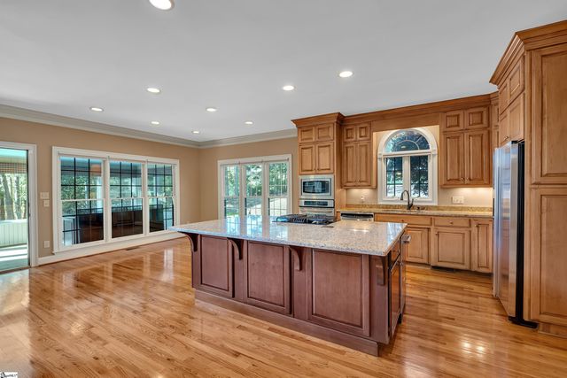 310 Hidden Creek Circle, Spartanburg, SC 29306