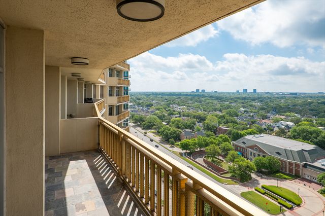 6211 W Northwest Highway 1903, Dallas, TX 75225