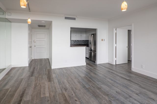 6211 W Northwest Highway 1903, Dallas, TX 75225