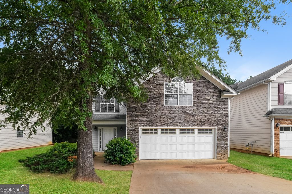 27 Churchill Park Drive, Newnan, GA 30263