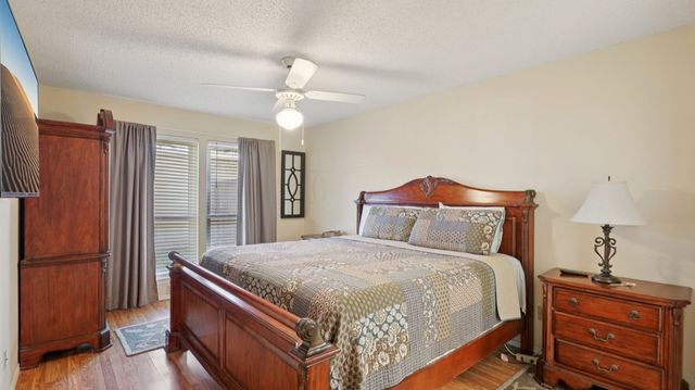 25 Gittiban Place, Pantego, TX 76013