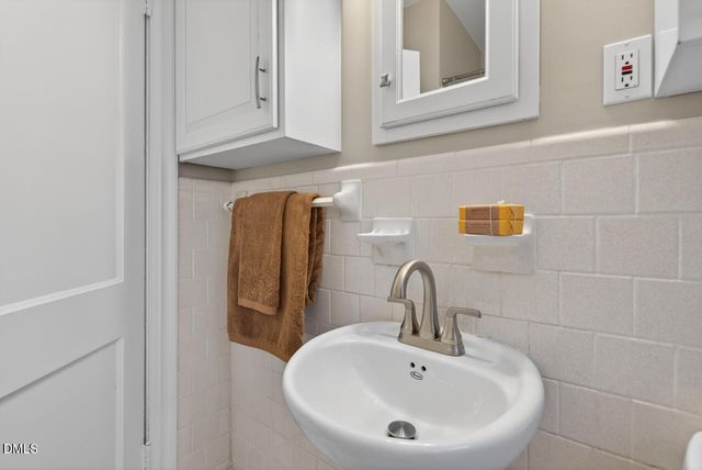 2518 Indian Trail, Durham, NC 27705