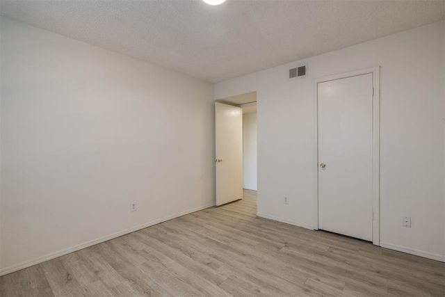 2620 N Ann Arbor Avenue 112, Oklahoma City, OK 73127