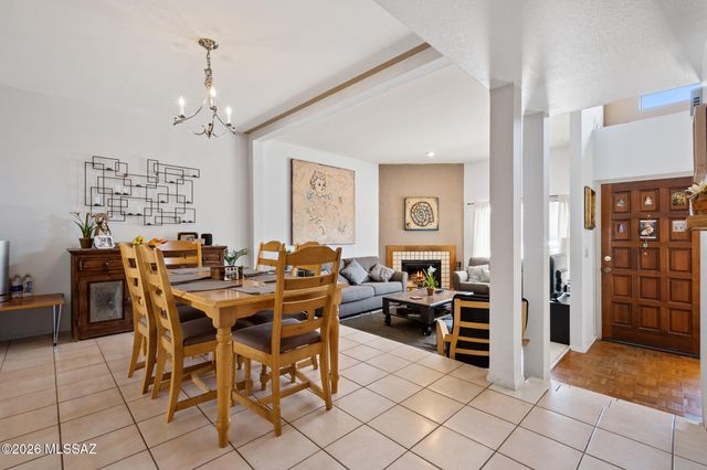 2533 N Ironwood Ridge Drive, Tucson, AZ 85745