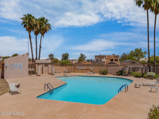 2533 N Ironwood Ridge Drive, Tucson, AZ 85745