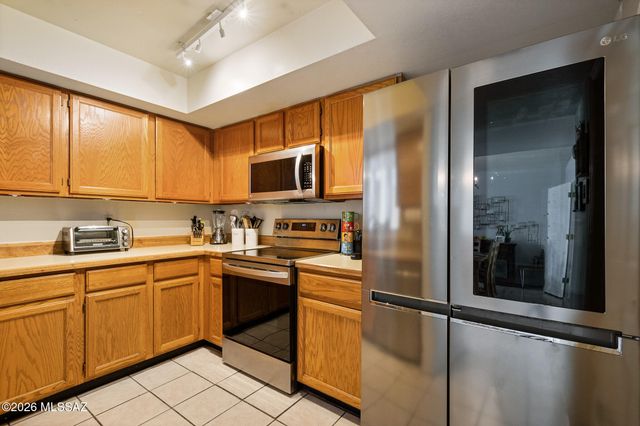 2533 N Ironwood Ridge Drive, Tucson, AZ 85745