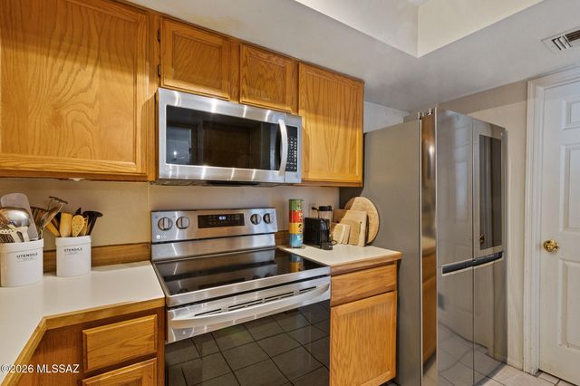 2533 N Ironwood Ridge Drive, Tucson, AZ 85745
